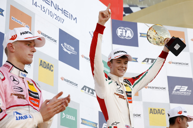Podium: Race winner Callum Ilott, Prema Powerteam, Dallara F317 - Mercedes-Benz