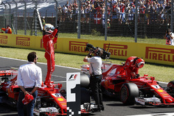 Sebastian Vettel, Ferrari SF70H, Kimi Raikkonen, Ferrari