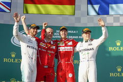 Lewis Hamilton, Mercedes AMG, 2nd Position, Luigi Fraboni, Head of Power Unit Race Operation, Ferrar