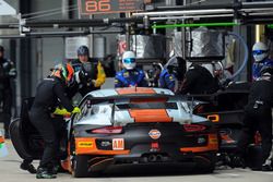 #86 Gulf Racing Porsche 911 RSR: Michael Wainwright, Ben Barker, Nick Foster