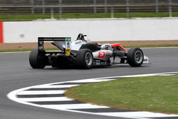 Tadasuke Makino, Hitech Grand Prix, Dallara F317 - Mercedes-Benz