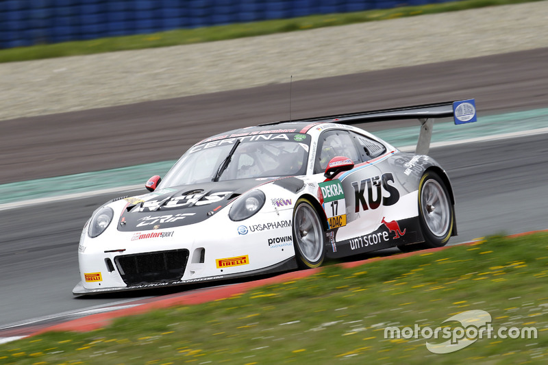 #17 KÜS TEAM75 Bernhard, Porsche 911 GT3 R