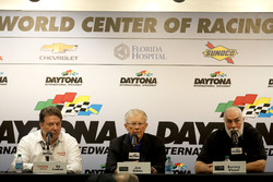 Ed Laukes, Toyota; Joe Gibbs, Joe Gibbs Racing; Barney Visser, Furniture Row Racing