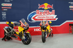 Les motos de Nicky Hayden, Honda World Superbike Team, Stefan Bradl, Honda World Superbike Team