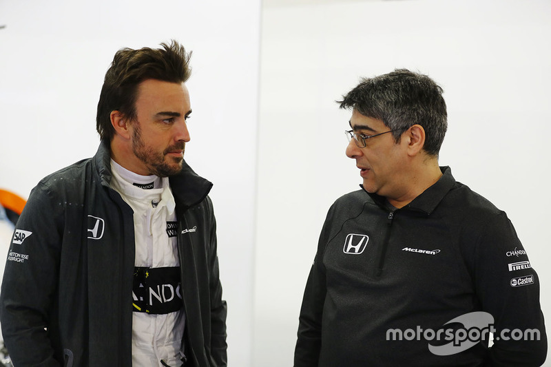 Fernando Alonso, McLaren, mit Chefingenieur Peter Prodromou