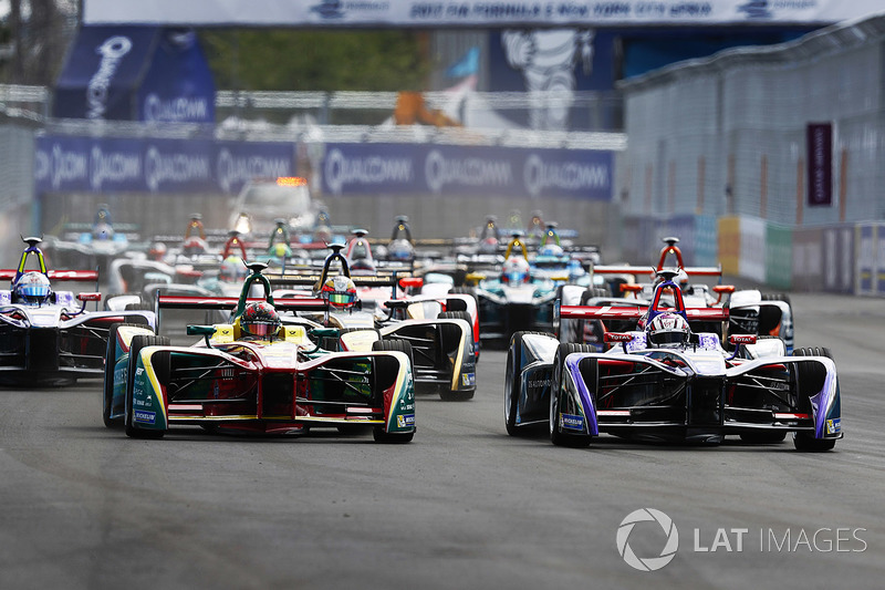 Arrancada: Daniel Abt, ABT Schaeffler Audi Sport, Alex Lynn, DS Virgin Racing líder