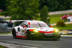 #911 Porsche Team North America Porsche 911 RSR: Patrick Pilet, Dirk Werner