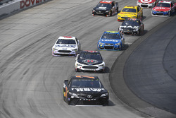 Martin Truex Jr., Furniture Row Racing Toyota, Kevin Harvick, Stewart-Haas Racing Ford, Trevor Bayne, Roush Fenway Racing Ford