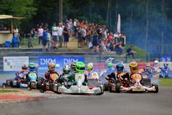 Start zum Rennen der Deutschen Kart Meisterschaft