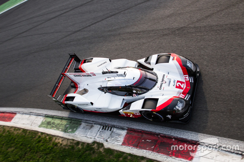 #2 Porsche Team Porsche 919 Hybrid: Timo Bernhard, Earl Bamber, Brendon Hartley