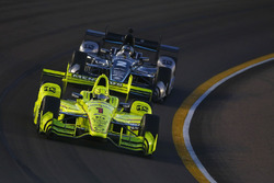 Simon Pagenaud, Team Penske Chevrolet leads Josef Newgarden, Team Penske Chevrolet