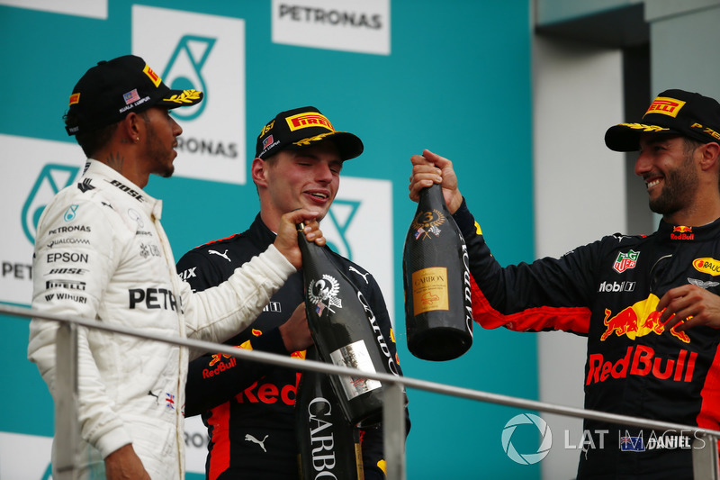 Podium: second place Lewis Hamilton, Mercedes AMG F1, third place Daniel Ricciardo, Red Bull Racing, race winner Max Verstappen, Red Bull Racing