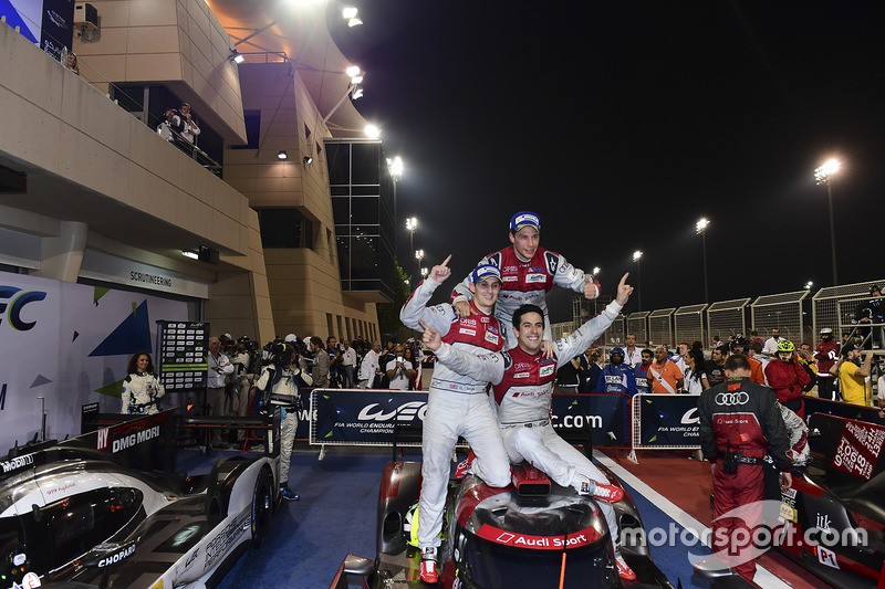 Les vainqueurs #8 Audi Sport Team Joest Audi R18: Lucas di Grassi, Loic Duval, Oliver Jarvis