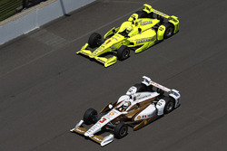 Helio Castroneves, Team Penske Chevrolet Simon Pagenaud, Team Penske Chevrolet