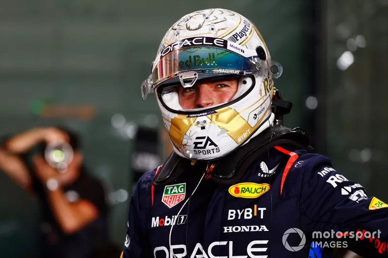 Max Verstappen, Red Bull Racing, en pole position au Parc Ferme après les qualifications