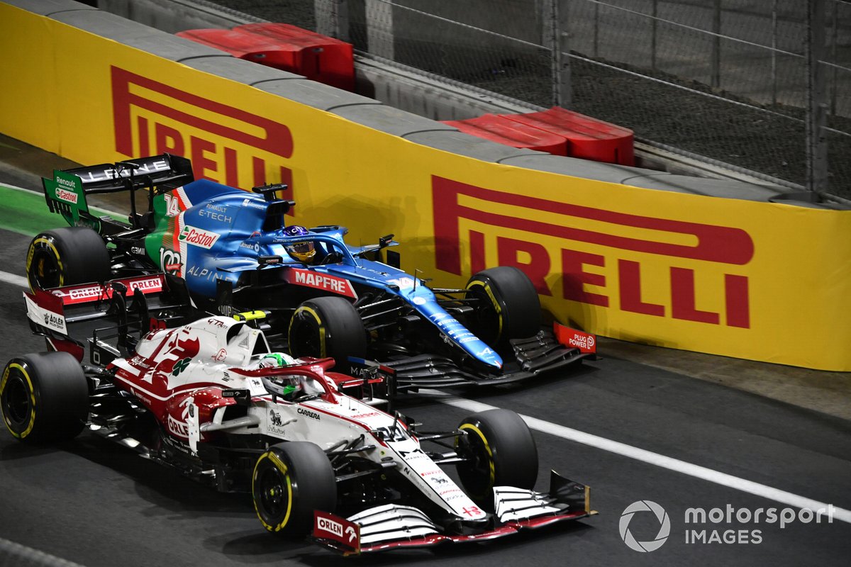 Antonio Giovinazzi, Alfa Romeo Racing C41, Fernando Alonso, Alpine A521