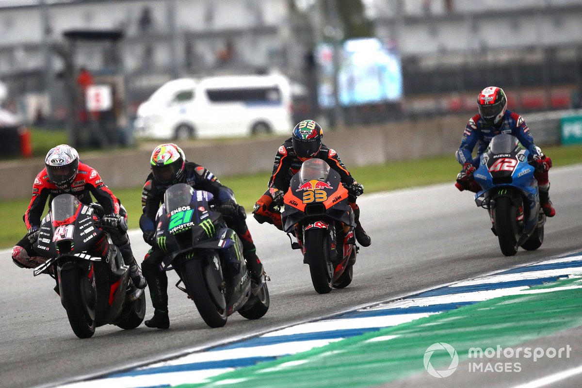 Aleix Espargaró devant Franco Morbidelli, Brad Binder et Álex Rins au GP de Thaïlande