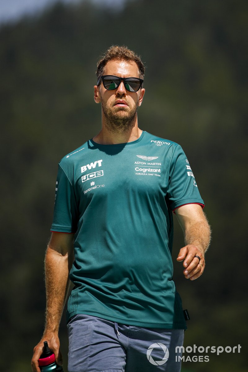 Sebastian Vettel, Aston Martin, recorre la pista del GP de Estiria
