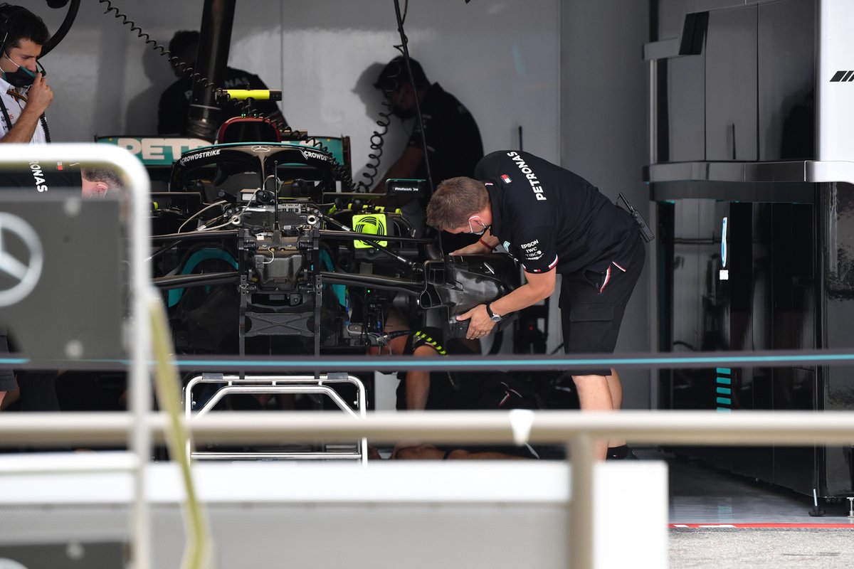 Mercedes W12 front detail