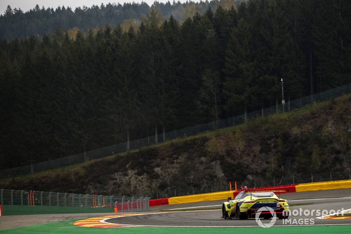#98 Aston Martin Racing Aston Martin Vantage AMR: Paul Dalla Lana, Augusto Farfus, Marcos Gomes