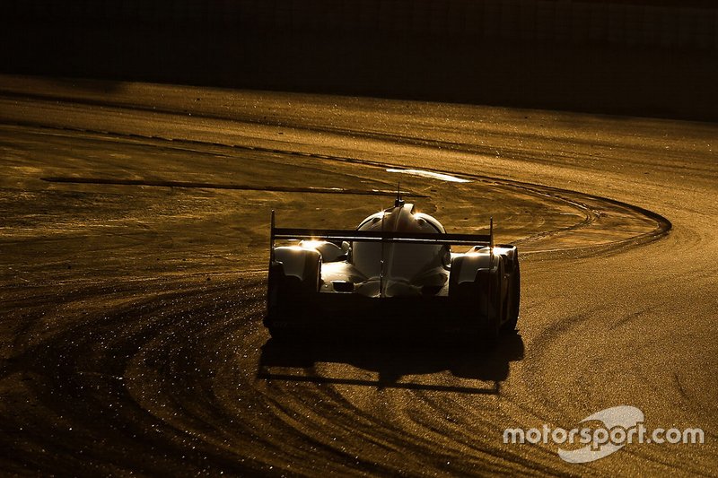 #8 Toyota Gazoo Racing Toyota TS050 - Hybrid: Sébastien Buemi, Kazuki Nakajima, Brendon Hartley