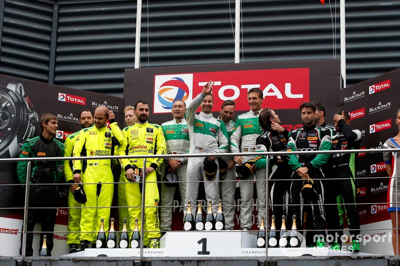 Podium AM: Winner #33 Rinaldi Racing Ferrari 488 GT3: Hendrik Still, Christian Hook, Manuel Lauck, Alexander Mattschull, second place #77 Barwell Motorsport Lamborghini Huracan GT3 2019: Adrian Amstutz, Leonid Matchiski, Patrick Kujala, Richard Abra, third place #29 Raton Racing by Target Lamborghini Huracan GT3 2019: Stefano Costantini, Antonio Forne Tomas, Christoph Lenz, Alberto Di Folco