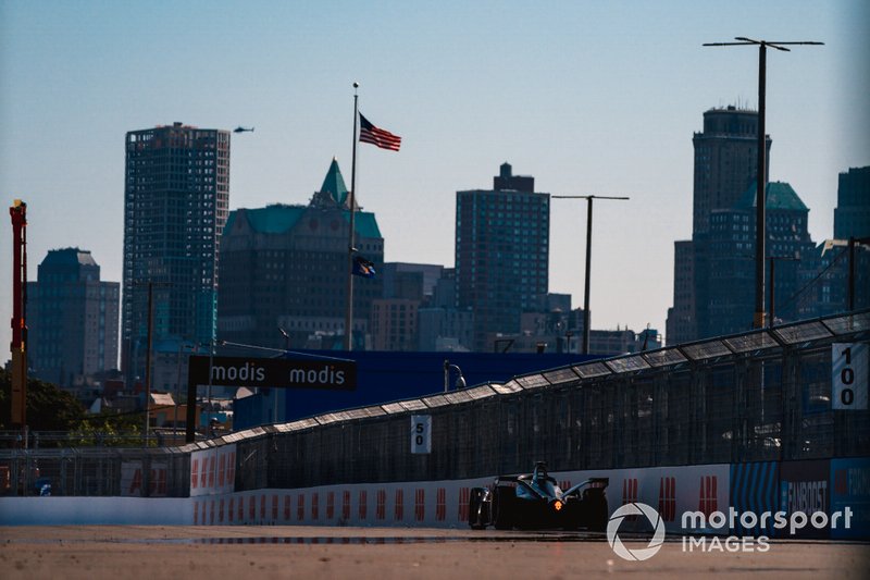 Oliver Rowland, Nissan e.Dams, Nissan IMO1
