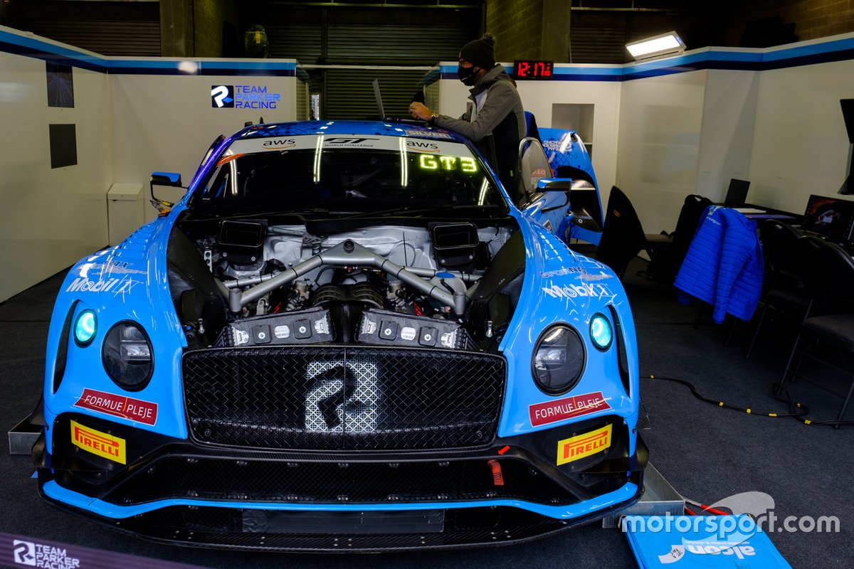 #11 Team Parker Racing Bentley Continental GT3: Nicolai Kjaergaard, Euan McKay, Frank Bird