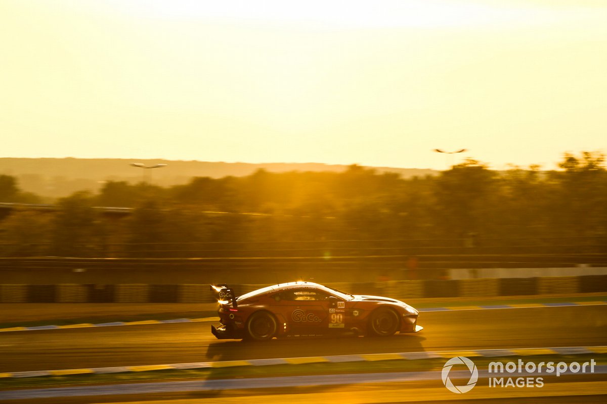 #90 TF Sport Aston Martin Vantage AMR: Salih Yoluc, Charles Eastwood, Jonathan Adam 