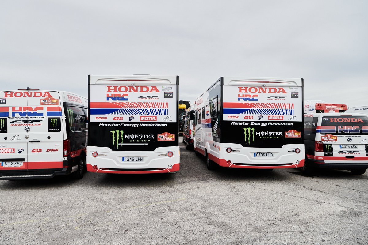 Embarque del Dakar 2021 en Marsella