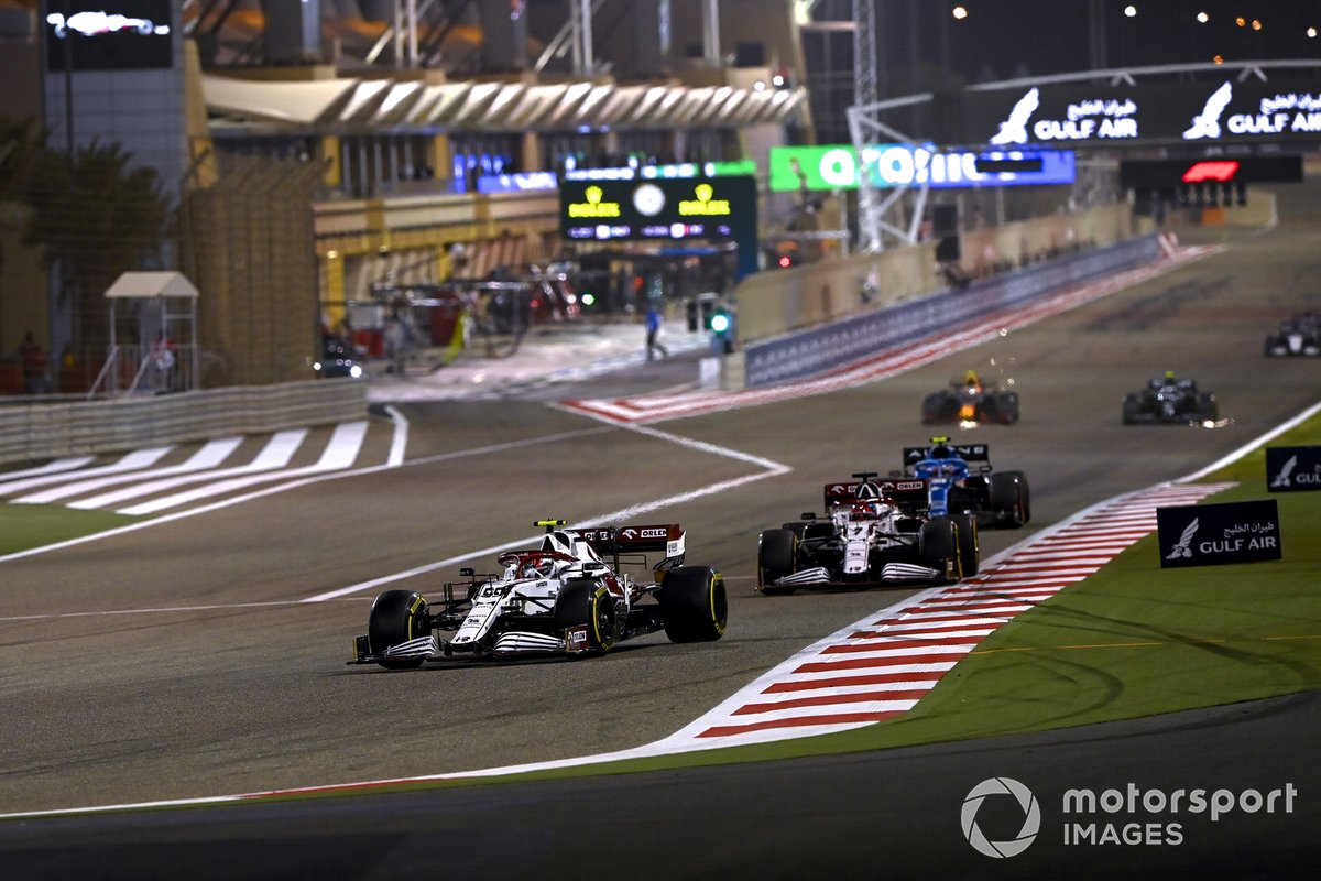Antonio Giovinazzi, Alfa Romeo Racing C41, Kimi Raikkonen, Alfa Romeo Racing C41, Esteban Ocon, Alpine A521