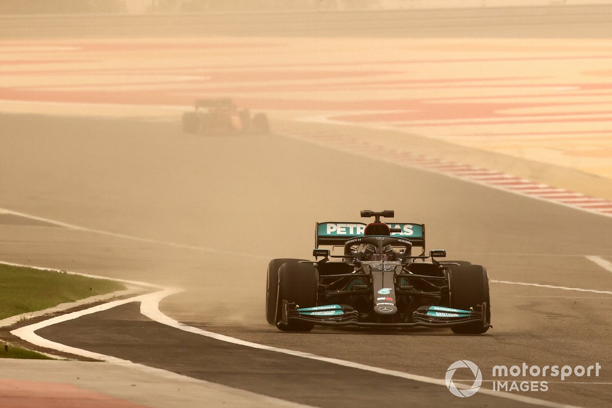Lewis Hamilton, Mercedes W12, entra in pit lane