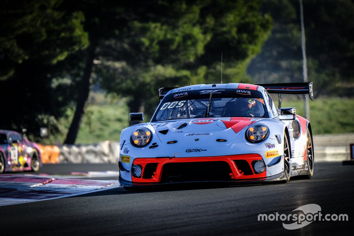 #40 GPX Racing Porsche 911 GT3-R: Romain Dumas, Lous Deletraz, Thomas Preining