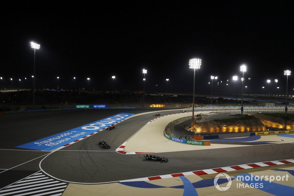 Lewis Hamilton, Mercedes F1 W11, Valtteri Bottas, Mercedes F1 W11, Max Verstappen, Red Bull Racing RB16, Alex Albon, Red Bull Racing RB16