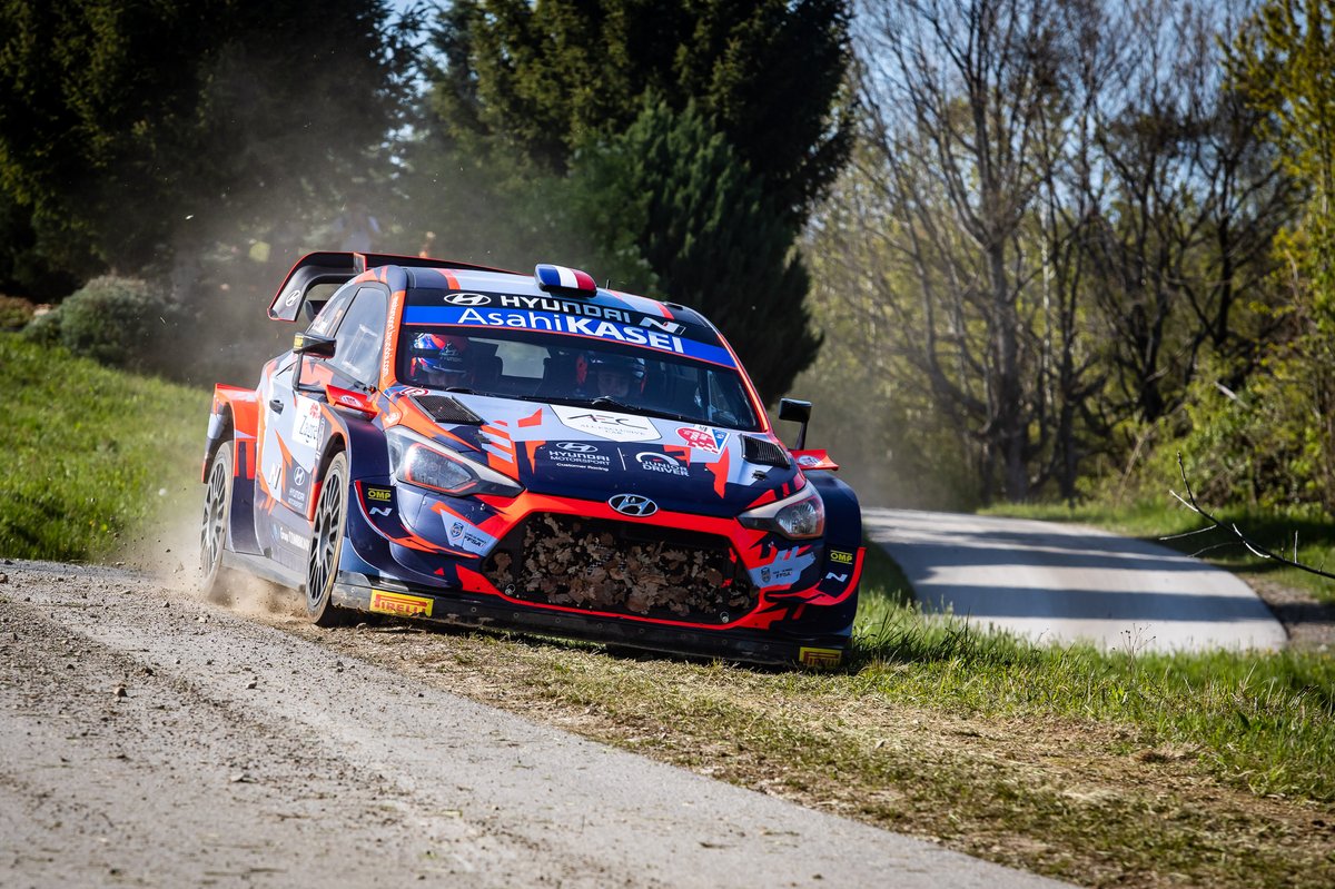 Pierre-Louis Loubet, Vincent Landais, Hyundai 2C Competition Hyundai i20 Coupe WRC