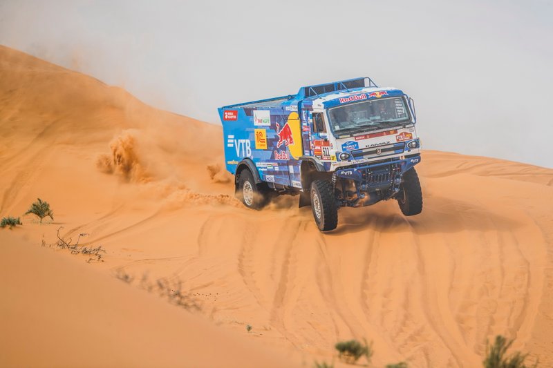 #511 Team KAMAZ Master: Andrey Karginov, Andrey Mokeev, Igor Leonov