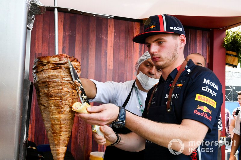 Max Verstappen, Red Bull Racing makes a taco