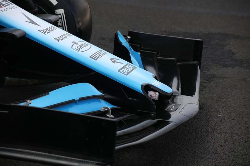Williams FW42: Frontflügel