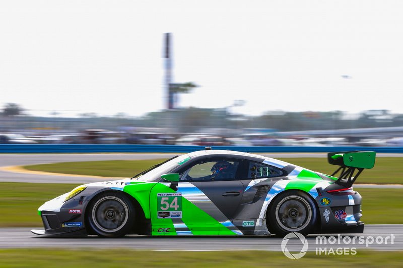 #54 BLACK SWAN RACING, Porsche 911 GT3 R, GTD: Jeroen Bleekemolen, Sven Muller, Trenton Estep