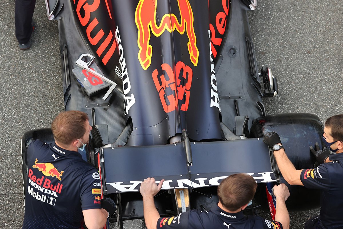 Red Bull Racing RB16B rear wing detail