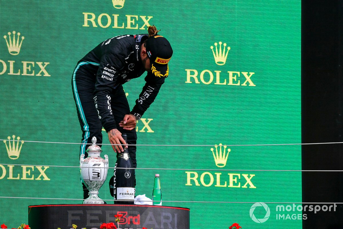 Lewis Hamilton, Mercedes: 9 puan