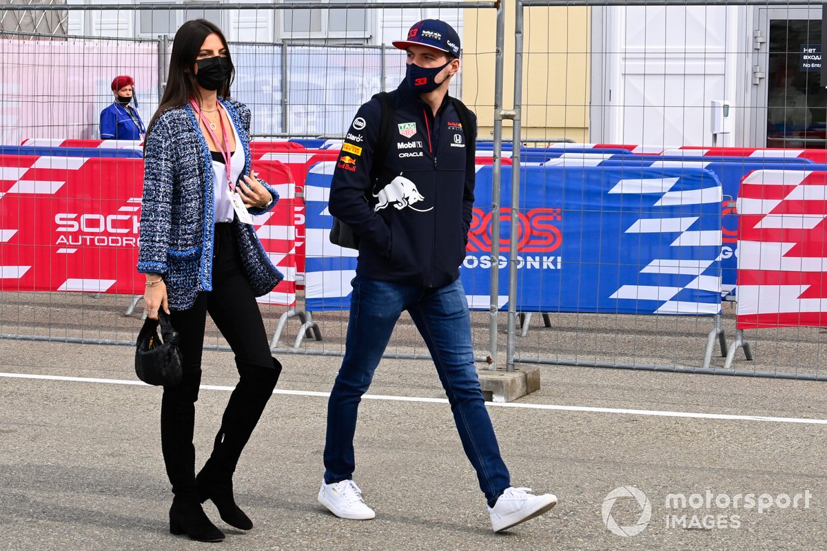 Max Verstappen, Red Bull Racing e Kelly Piquet