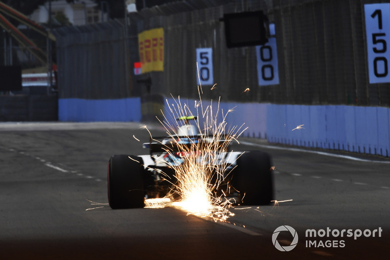 19: Sergey Sirotkin, Williams FW41, 1'41.263