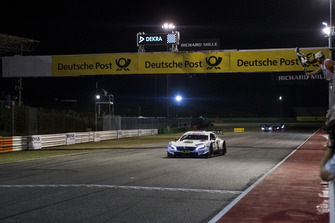 Finishvlag voor Paul Di Resta, Mercedes-AMG Team HWA, Mercedes-AMG C63 DTM