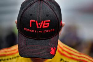 Ryan Hunter-Reay, Andretti Autosport Honda avec une casquette de Robert Wickens 