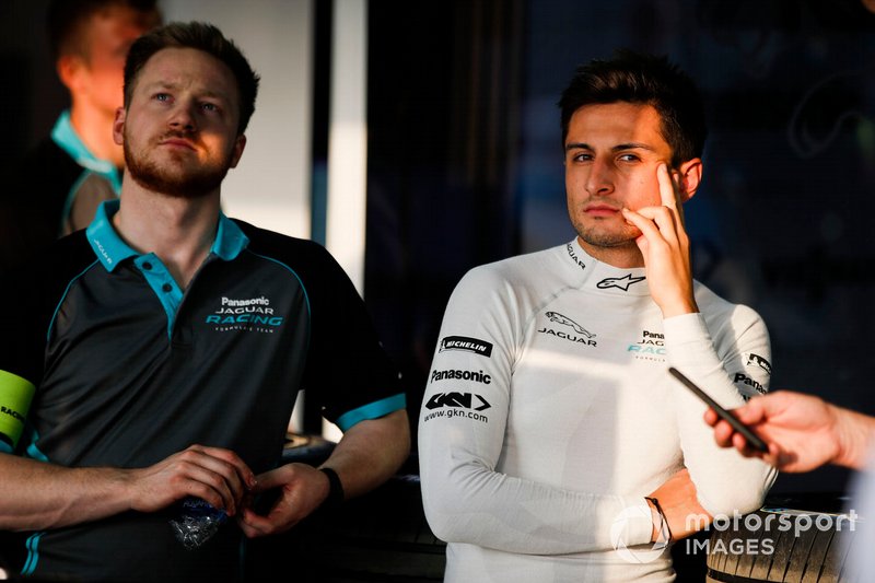 Mitch Evans, Panasonic Jaguar Racing in the garage