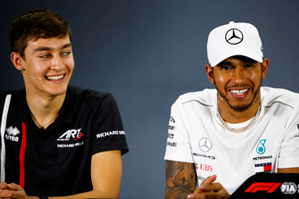 Lewis Hamilton, Mercedes AMG F1, and George Russell, Williams Racing, in the press conference