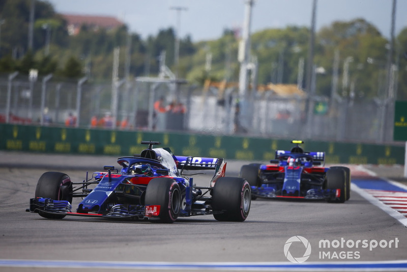 Brendon Hartley, Scuderia Toro Rosso STR13, Pierre Gasly, Scuderia Toro Rosso STR13