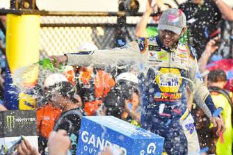 1. Chase Elliott, Hendrick Motorsports, Chevrolet Camaro NAPA Auto Parts