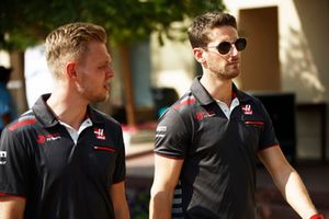 Kevin Magnussen, Haas F1 Team and Romain Grosjean, Haas F1 Team in the Paddock